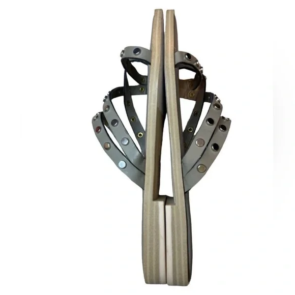 Dolce Vita Gray Studded Women's Sandals size 7.5 - Picture 7 of 7